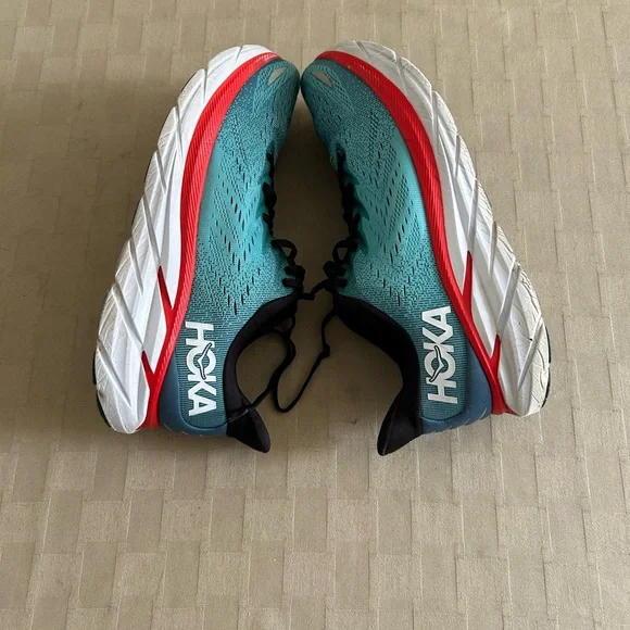 Hoka Clifton 8 Lace Up Sneakers in Real Teal / Aquarelle